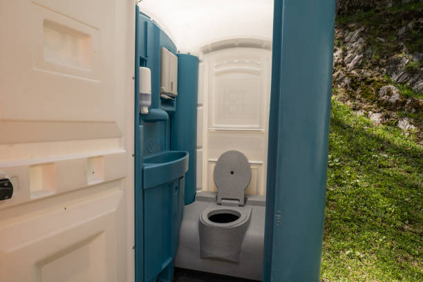 Best Portable restroom trailer rental  in Maryland City, MD